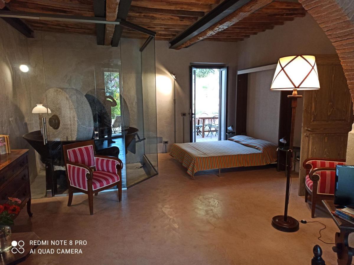 Villa Di Campagna Santa Giulia Carbonifera Exterior foto