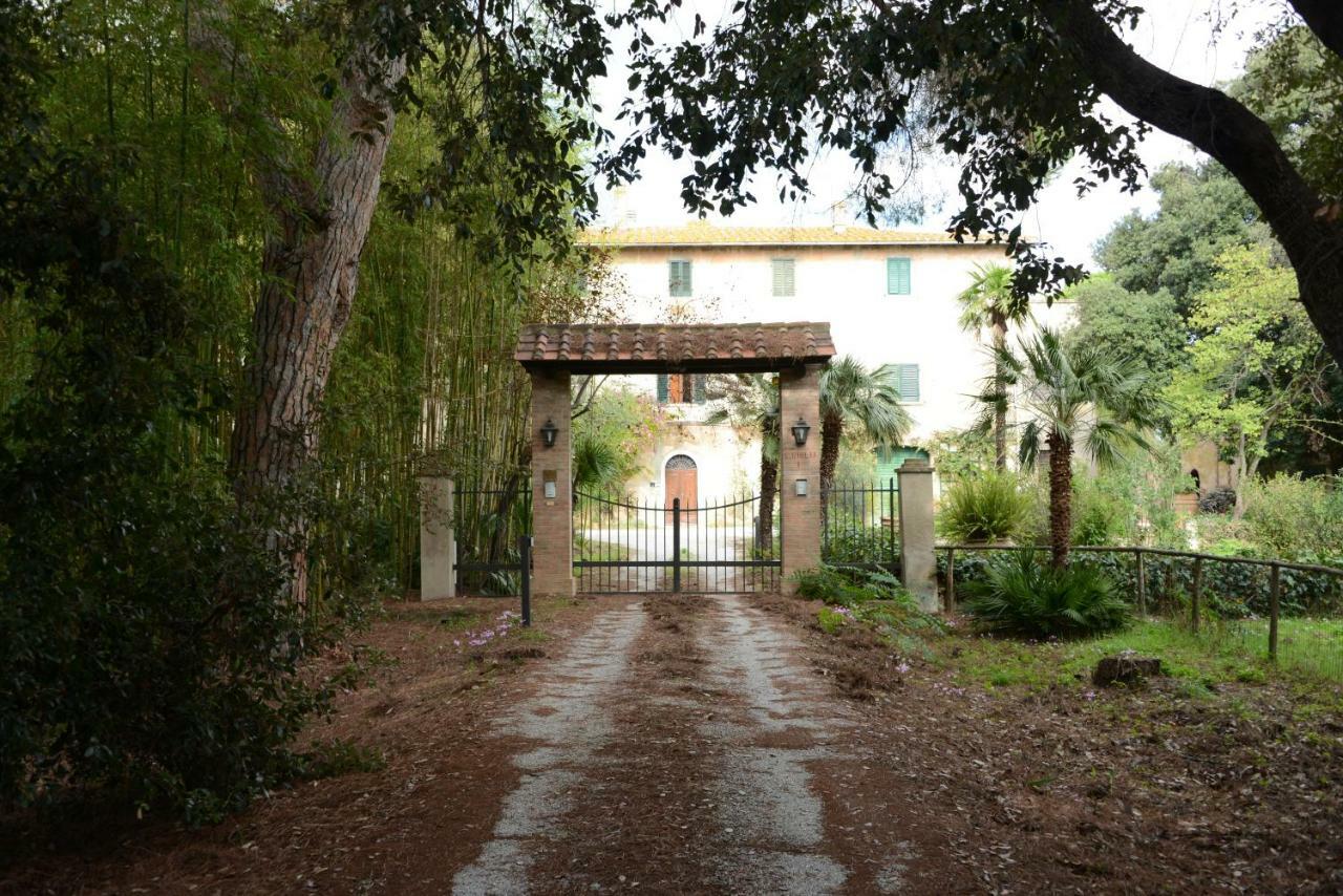 Villa Di Campagna Santa Giulia Carbonifera Exterior foto